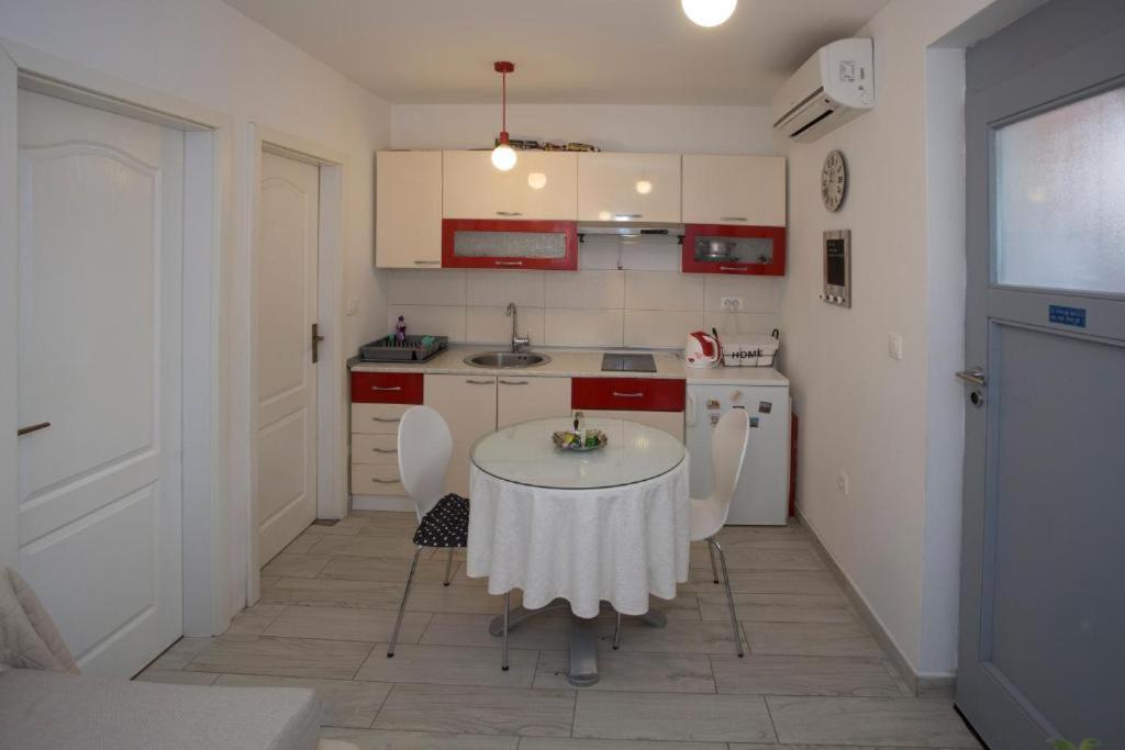 Petra Apartman *